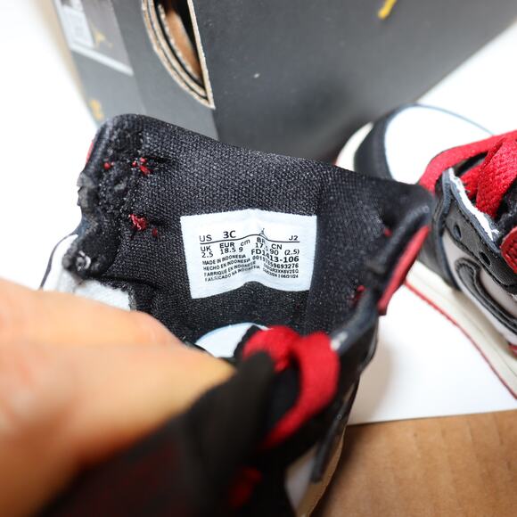 Nike Air Jordan 1 Retro High OG TD “Black Toe” Infant Size 3C – New in Box - Picture 7 of 7